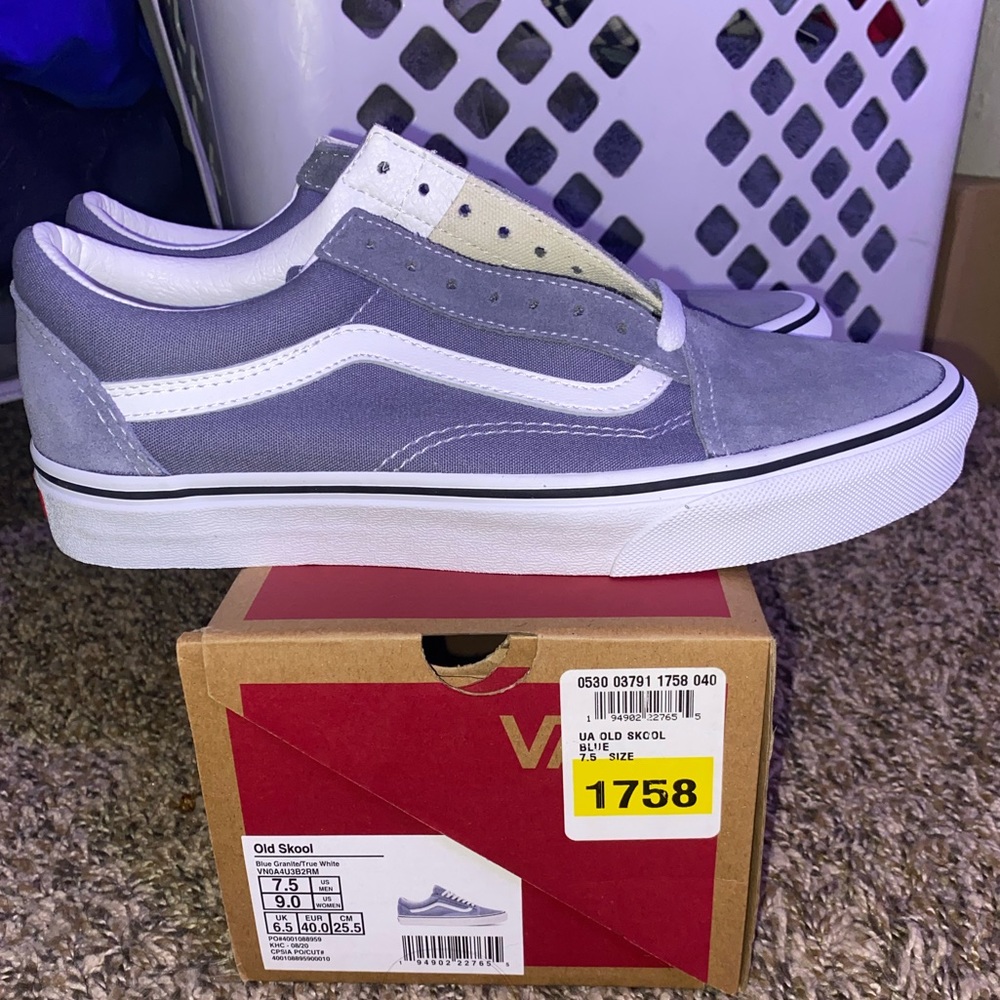 BRAND NEW Old Skool Blue Vans